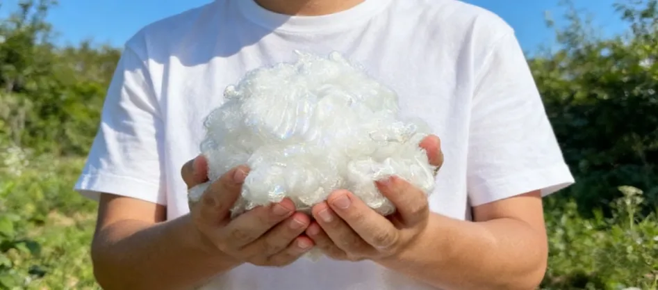 Dlaczego włókno dziewicze jest lepsze niż poddane recyklingowi?