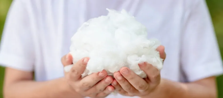 Czym jest włókno Fine Denier Polyester Staple?